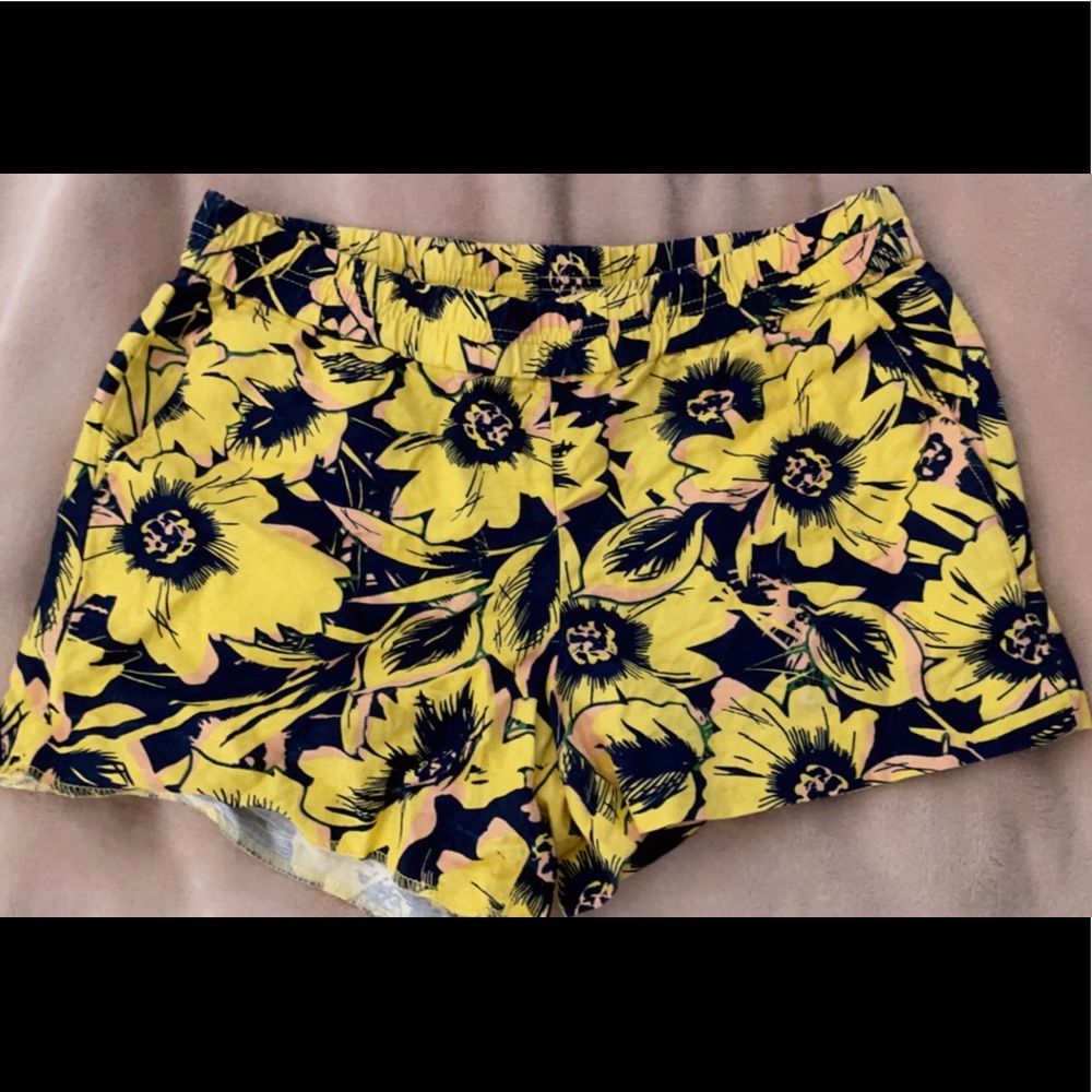 CUTE~ J Crew Shorts SUPER comfortable with Elastic Waist